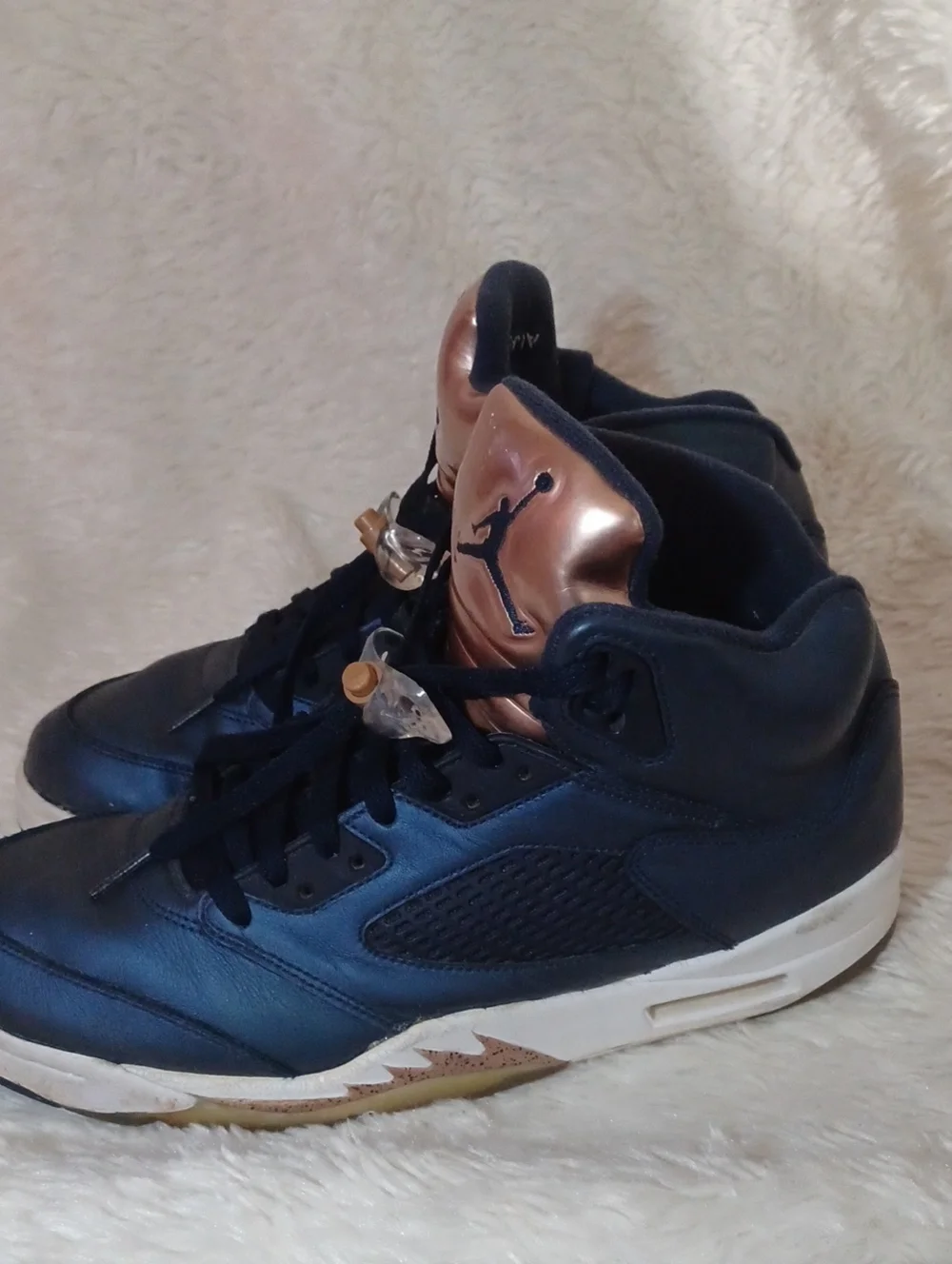 Jordan navy bronze